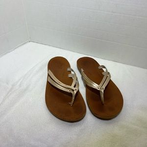 Olukia Ui women’s thong gold leather sandals size EU 39 /9